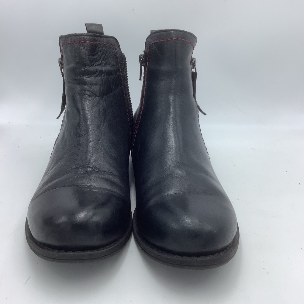 Spring Step Black Leather Booties - Picture 2 of 9